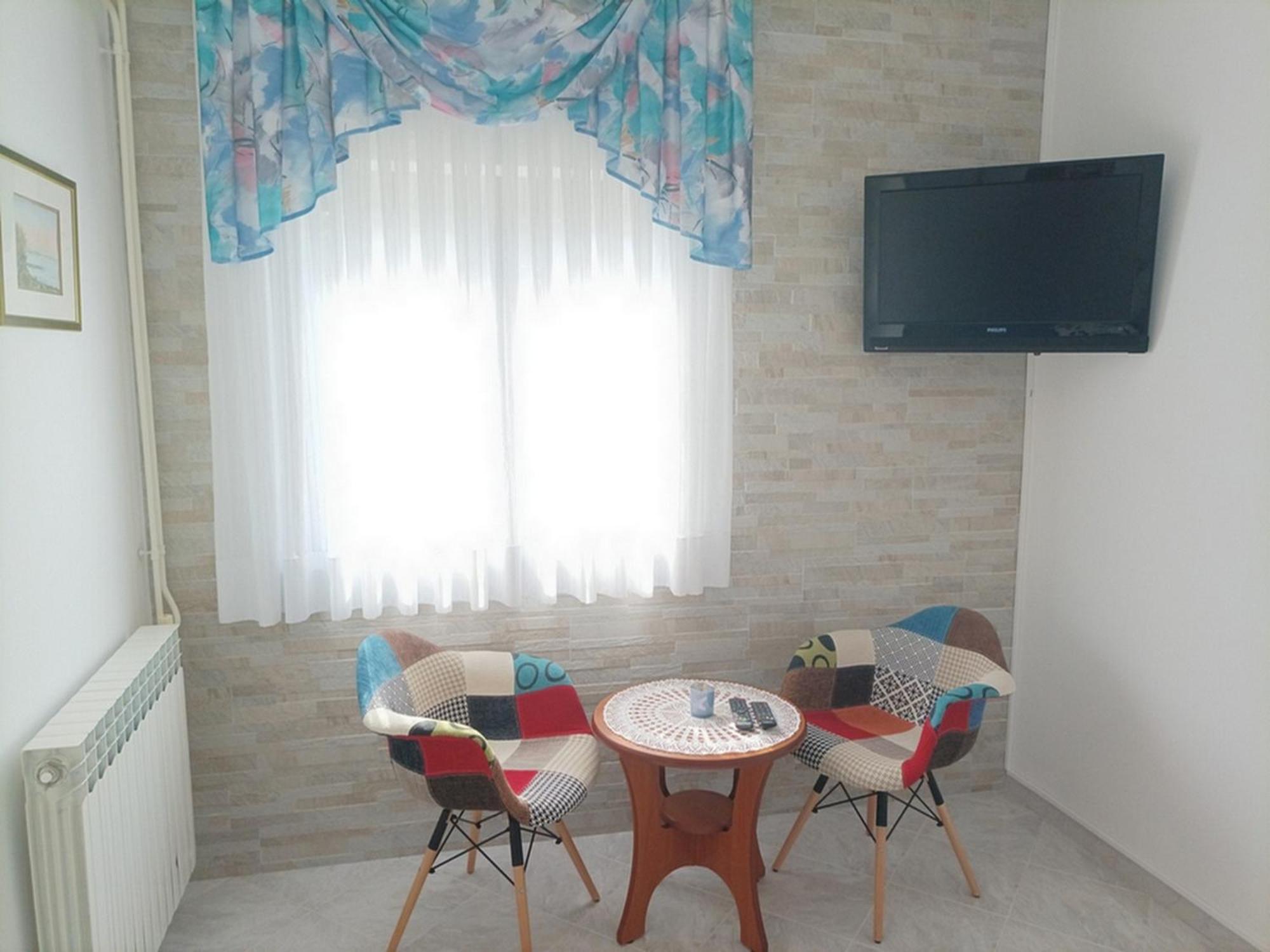 Apartments Daria 로비니 외부 사진