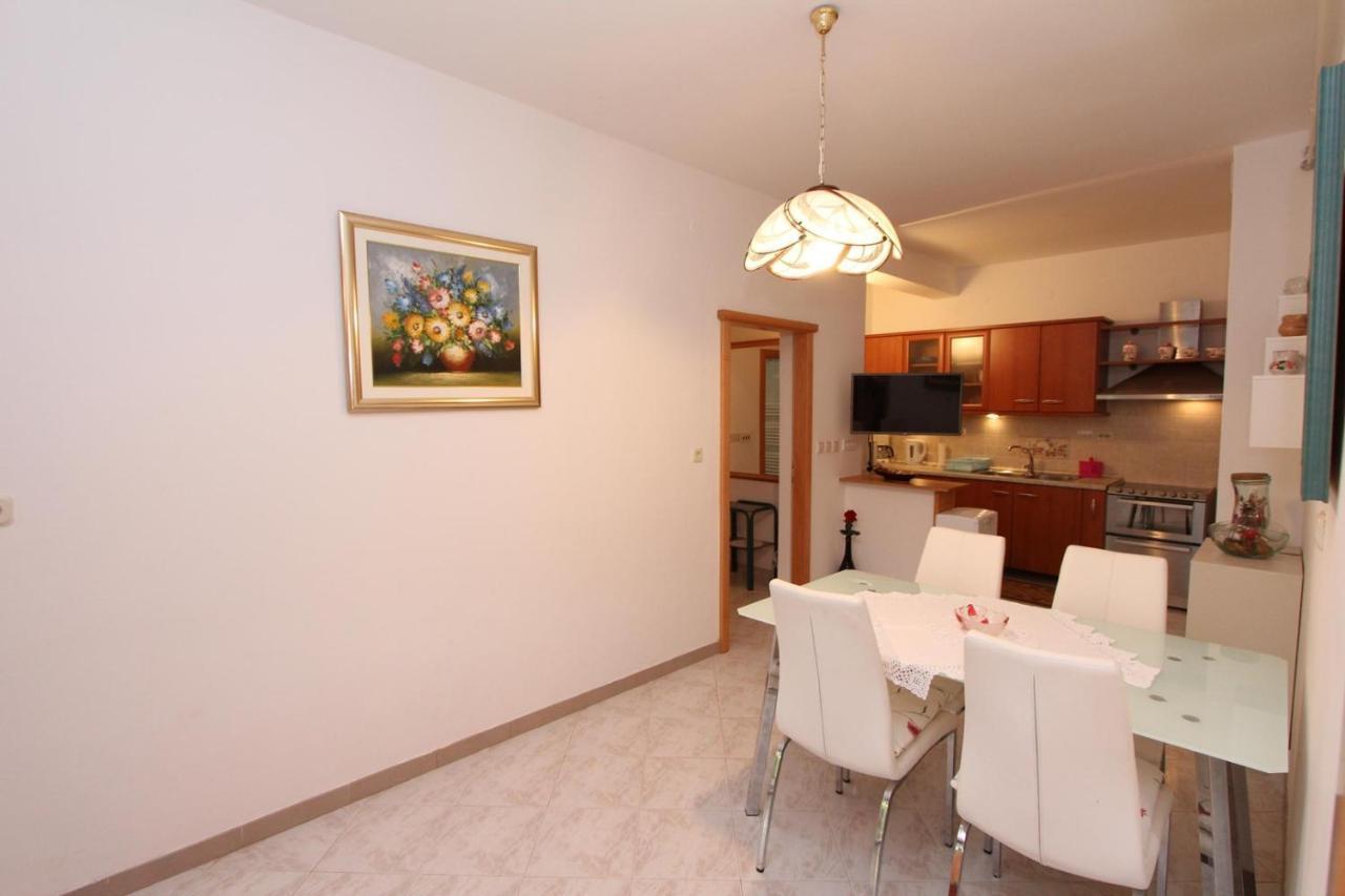 Apartments Daria 로비니 객실 사진